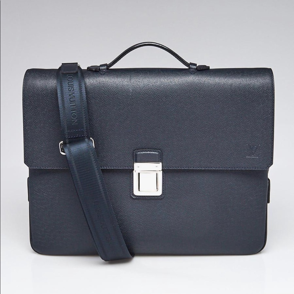 LOUIS VUITTON
Boreal Taiga Leather Vassili PM Briefcase Bag (Retail $3,300)